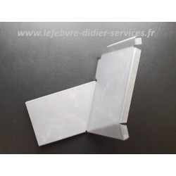 Renfort latéral droit...