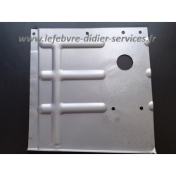 Demi plancher latéral droit...